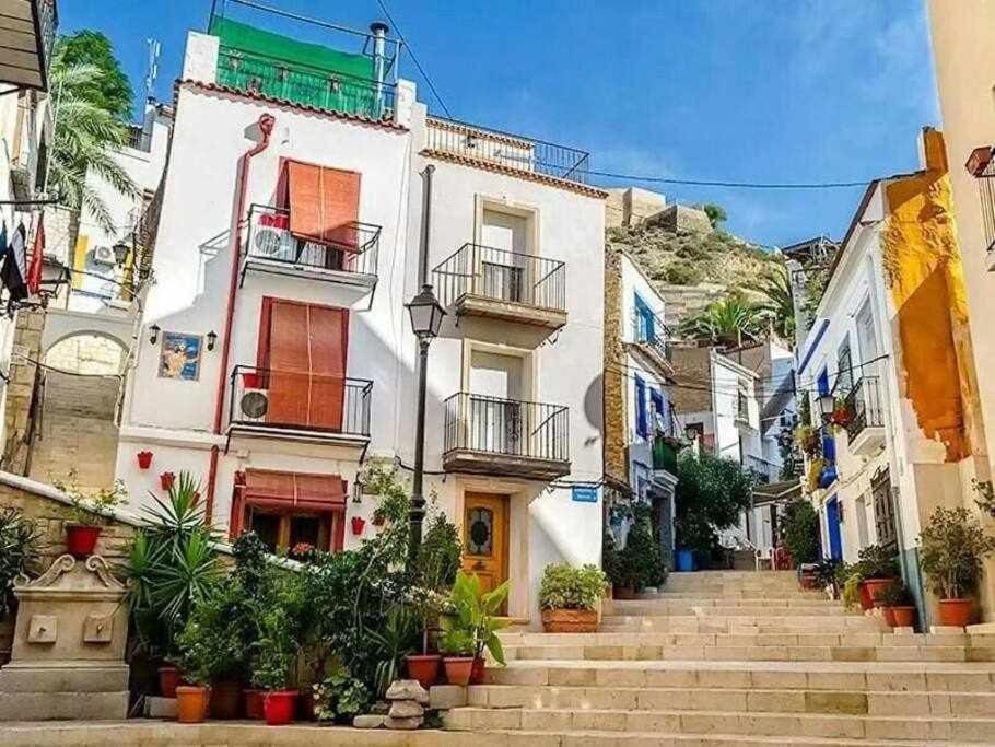 Loft Old Couples Getaway Apartment Alicante